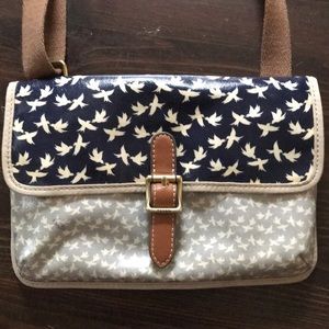 Fossil mini crossbody - navy/white/gray bird print